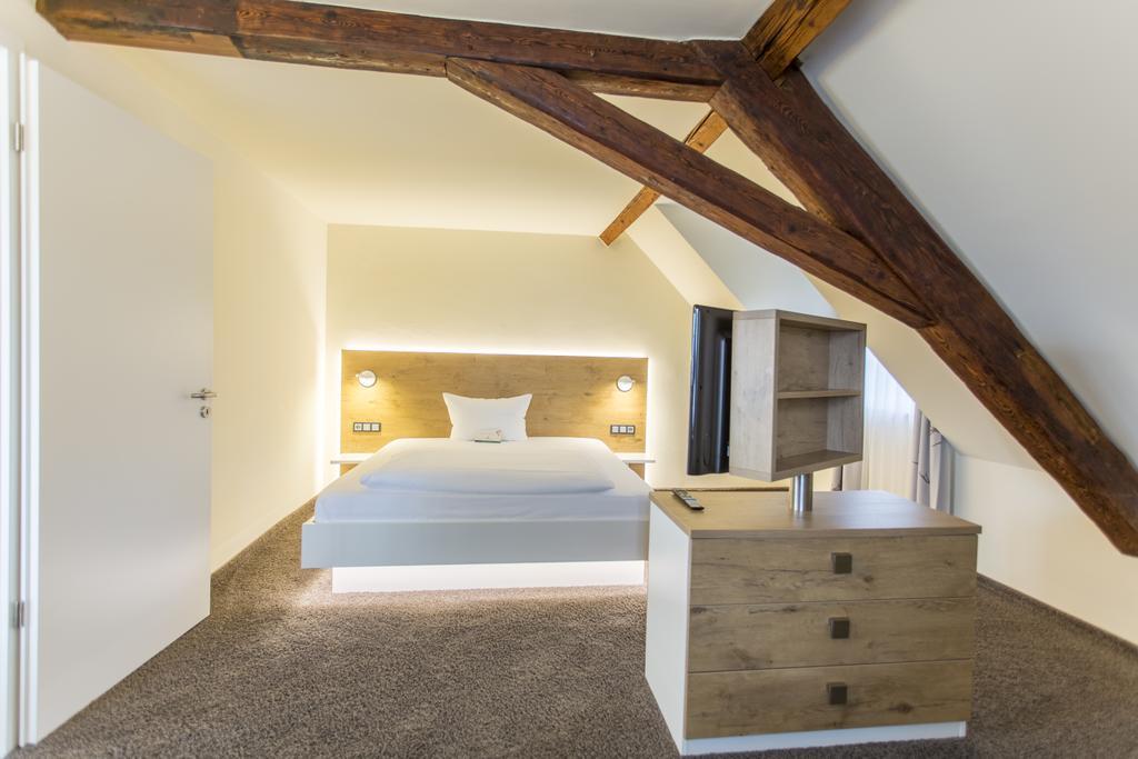 Jaegerhaus In Esslingen Hotel